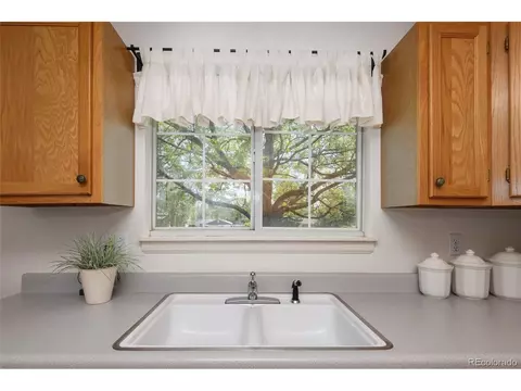 1755 Iris St, Lakewood, CO 80215 photo 14