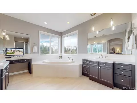 10140 Longview Dr, Lone Tree, CO 80124 photo 29