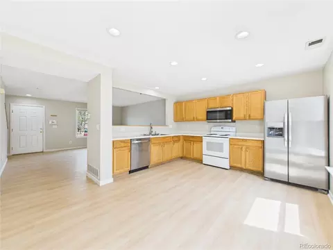 5010 E 100th Dr, Thornton, CO 80229 photo 10