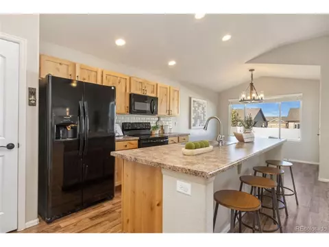 1524 Wavecrest Dr, Windsor, CO 80550 photo 10