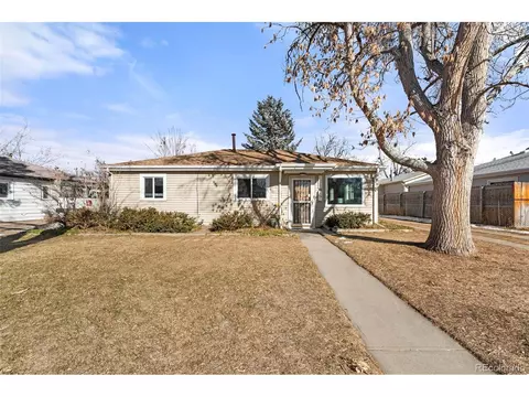 1072 Worchester St, Aurora, CO 80011