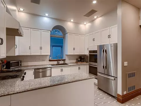 1632 Vine St, Denver, CO 80206 photo 11