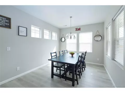 27854 E 8th Ave, Aurora, CO 80018 photo 9