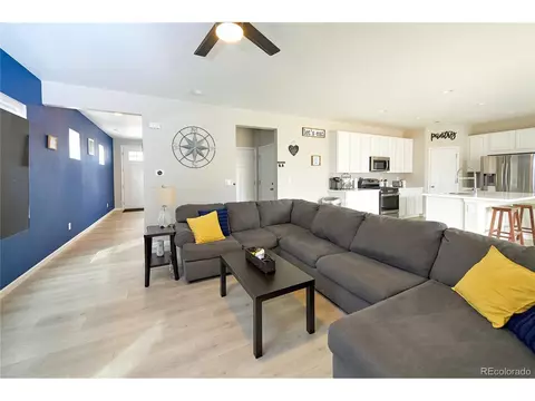 27854 E 8th Ave, Aurora, CO 80018 photo 7
