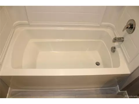 Bath - 6122 1st St, Greeley, CO 80634 photo 6 of 7