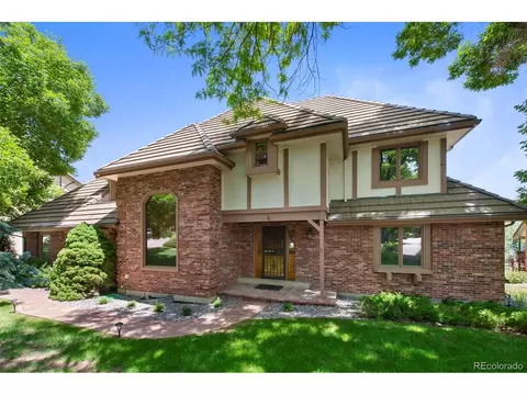 4 Snowy Owl Ln, Littleton, CO 80127