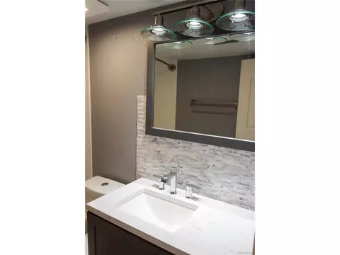 Undisclosed, Centennial, CO 80112 photo 14