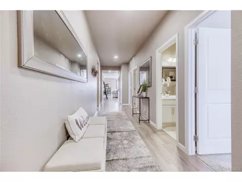 27062 Ellsworth Ave, Aurora, CO 80018 photo 4