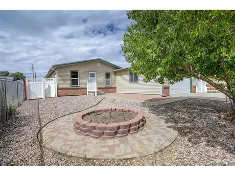 725 2nd St, Bennett, CO 80102 photo 1