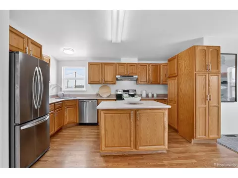 725 2nd St, Bennett, CO 80102 photo 9