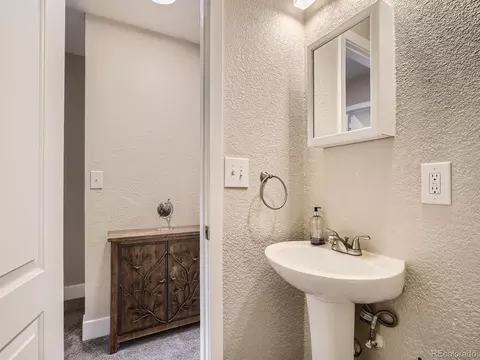 1731 E 35th Ave, Denver, CO 80205 photo 6
