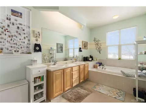 23922 E 2nd Dr, Aurora, CO 80018 photo 21