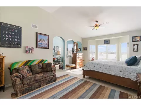 23922 E 2nd Dr, Aurora, CO 80018 photo 17