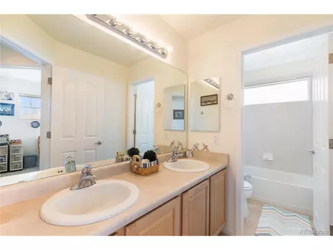 23922 E 2nd Dr, Aurora, CO 80018 photo 31