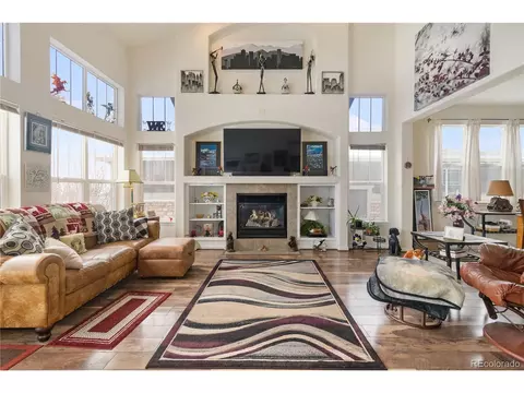 23922 E 2nd Dr, Aurora, CO 80018 photo 3