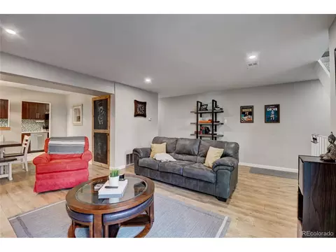 Undisclosed, Denver, CO 80222 photo 4