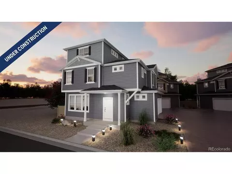 46601 Sunflower Ln, Bennett, CO 80102