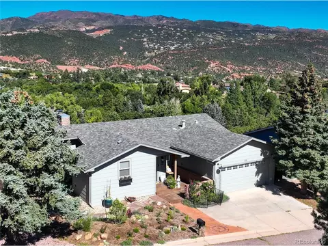 318 Sutherland Pl, Manitou Springs, CO 80829