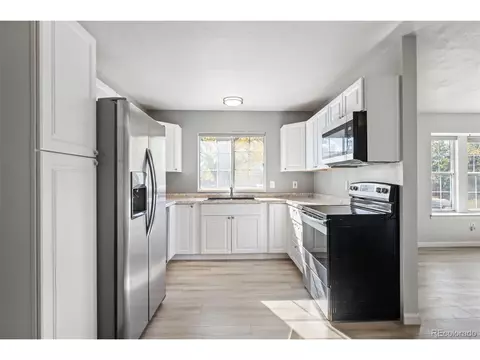 20511 E Coolidge Pl, Aurora, CO 80011 photo 9