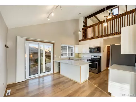 141 S Eagle Cir, Aurora, CO 80012 photo 5