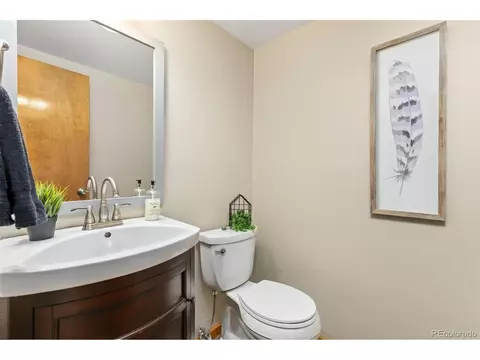 Bath - 20906 E Berry Ave, Centennial, CO 80015 photo 3 of 4