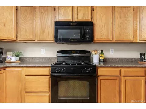 Kitchen - 20906 E Berry Ave, Centennial, CO 80015 photo 2 of 3