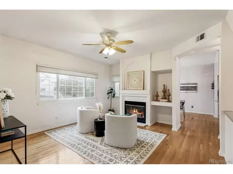 4003 S Carson St #B, Aurora, CO 80014