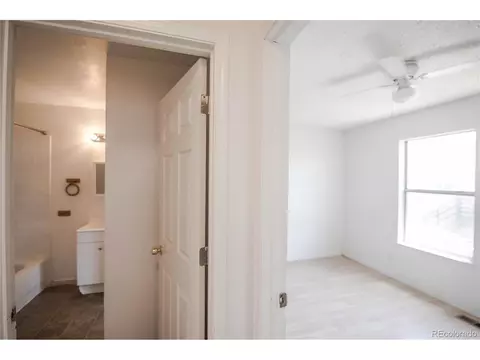 19006 E 16th Pl, Aurora, CO 80011 photo 14