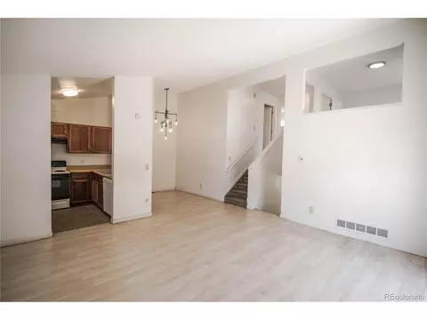 19006 E 16th Pl, Aurora, CO 80011 photo 5