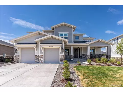 27593 Euclid Dr, Aurora, CO 80016 photo 1