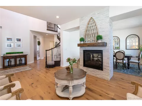 27593 Euclid Dr, Aurora, CO 80016 photo 3