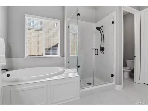 Bath - 7693 S Quantock Way, Aurora, CO 80016 photo 2 of 4