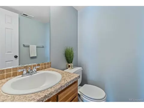 17546 E Baker Pl, Aurora, CO 80013 photo 9
