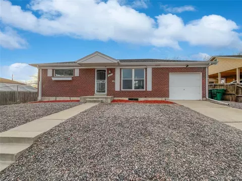 10711 Larry Dr, Northglenn, CO 80233