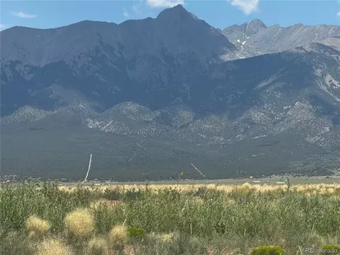 10 4th St, Blanca, CO 81123