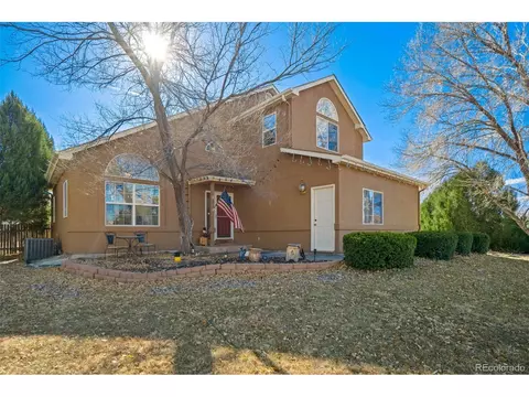 490 W Fairway Dr, Pueblo, CO 81007