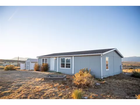 311 Luna Crescent Dr, Walsenburg, CO 81089