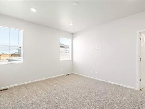 9119 Pitkin St, Commerce City, CO 80022 photo 14