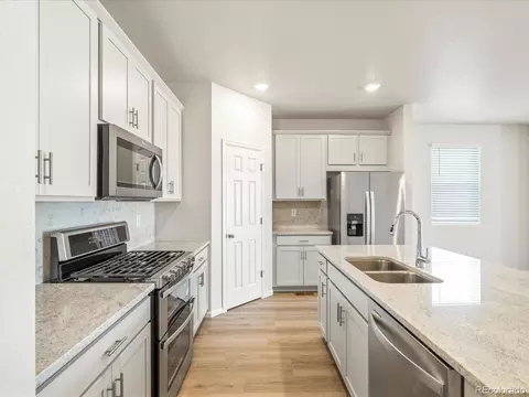 9119 Pitkin St, Commerce City, CO 80022 photo 5