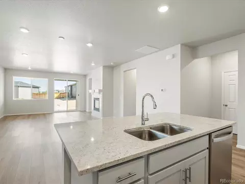 9119 Pitkin St, Commerce City, CO 80022 photo 11