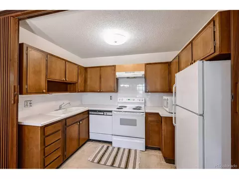 610 S Clinton St #4-1B, Denver, CO 80247