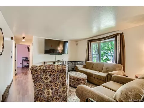 385 E 112th Dr, Northglenn, CO 80233 photo 3