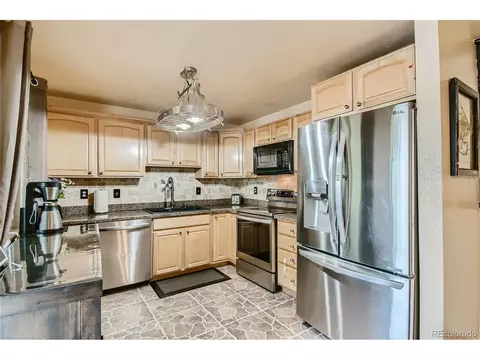 385 E 112th Dr, Northglenn, CO 80233 photo 6
