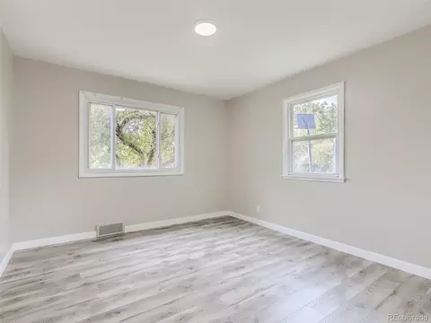 10550 E 7th Ave, Aurora, CO 80010 photo 10
