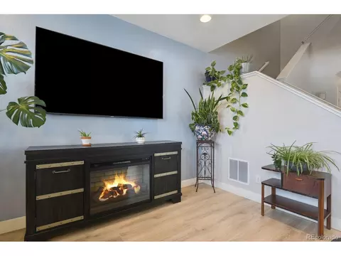 16221 E Bolling Dr, Denver, CO 80239 photo 6