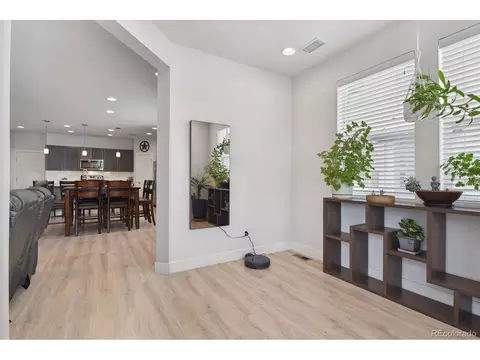 16221 E Bolling Dr, Denver, CO 80239 photo 9