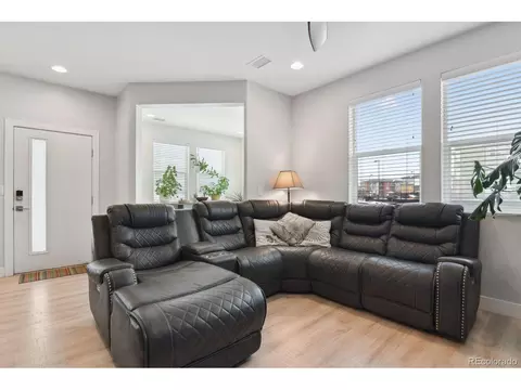 16221 E Bolling Dr, Denver, CO 80239 photo 7