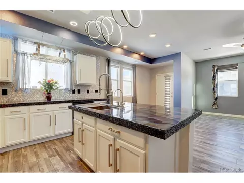 16076 Elk Dr, Denver, CO 80239 photo 19