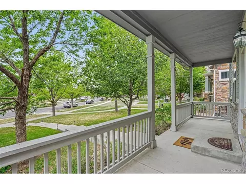 1372 S Duquesne Ct, Aurora, CO 80018