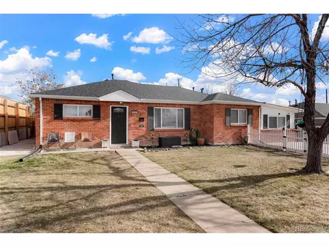 9330 Lilly Ct, Thornton, CO 80229